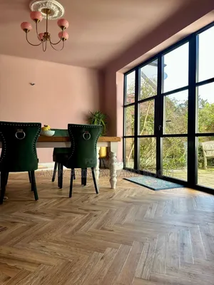 Installation of Vinyl Flooring Expert