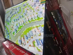 Asano 50inches Ultra Smart Tv With Wifi and Streaming Apps .