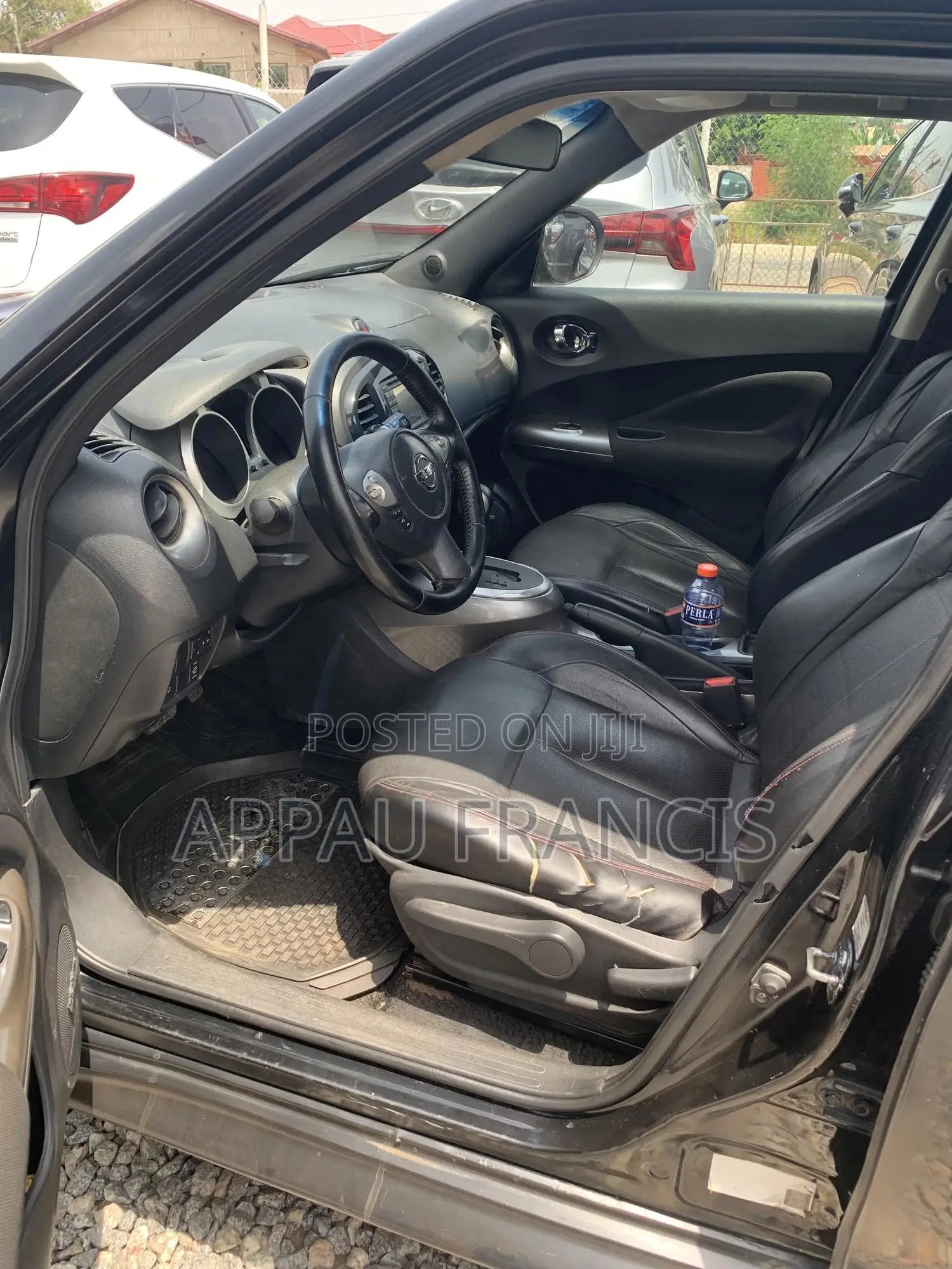 Nissan Juke S 4dr Hatchback AWD (1.6L 4cyl Turbo CVT) 2015 Black
