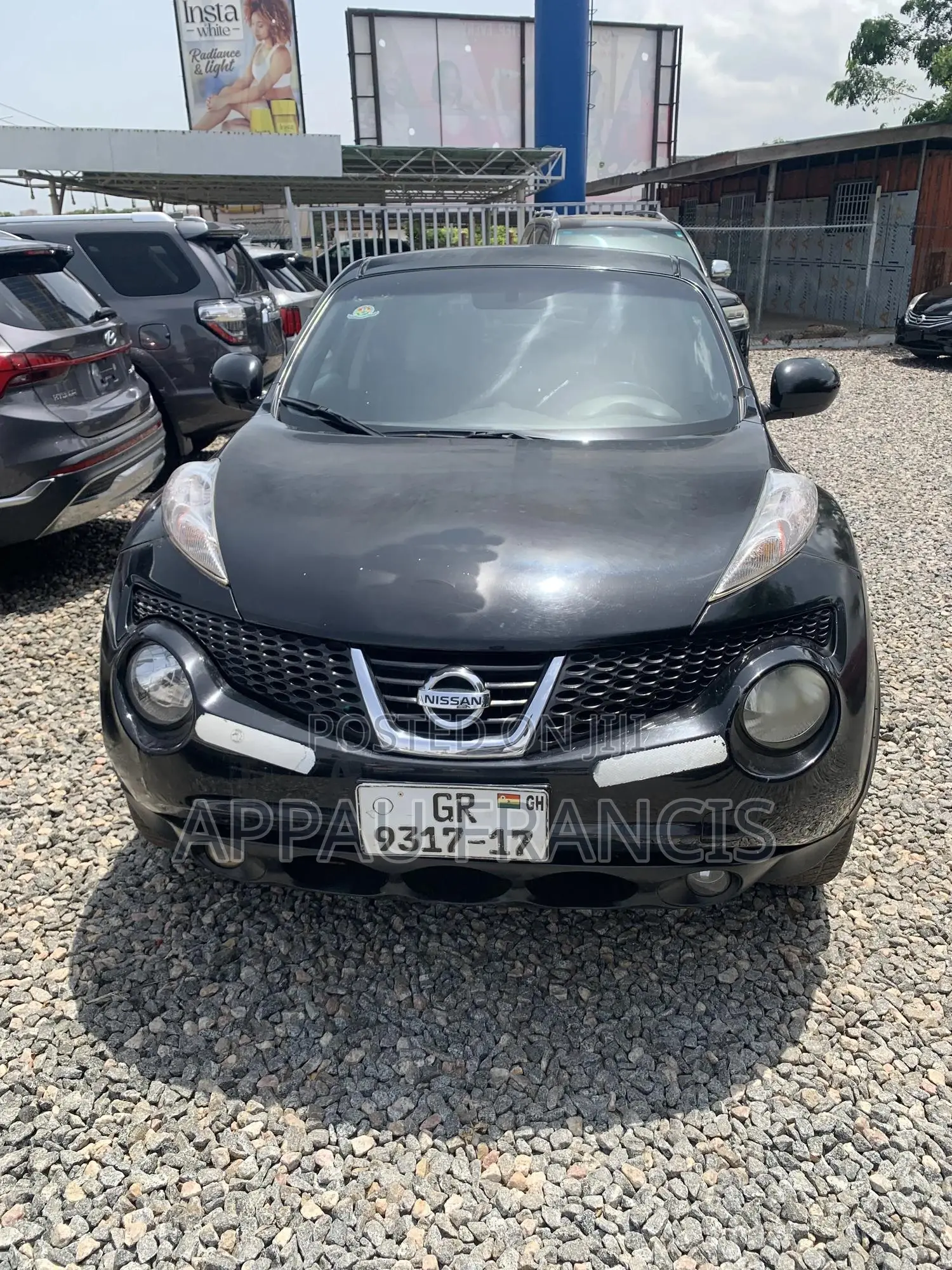 Nissan Juke S 4dr Hatchback AWD (1.6L 4cyl Turbo CVT) 2015 Black
