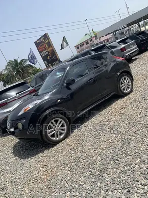 Nissan Juke S 4dr Hatchback AWD (1.6L 4cyl Turbo CVT) 2015 Black