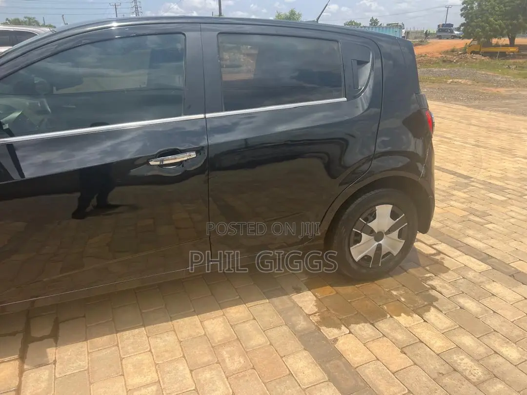 Chevrolet Sonic 1LT 2012 Black