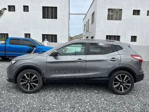 Nissan Qashqai 2017 Gray