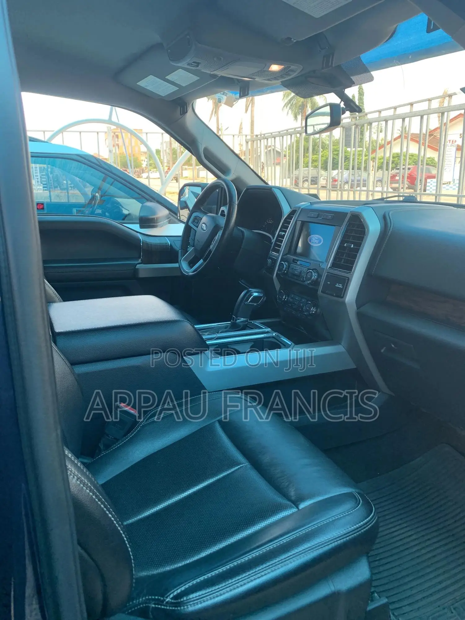 Ford F-150 Lariat 4x4 SuperCrew Cab Styleside 5.5 ft. box 145 in. WB
