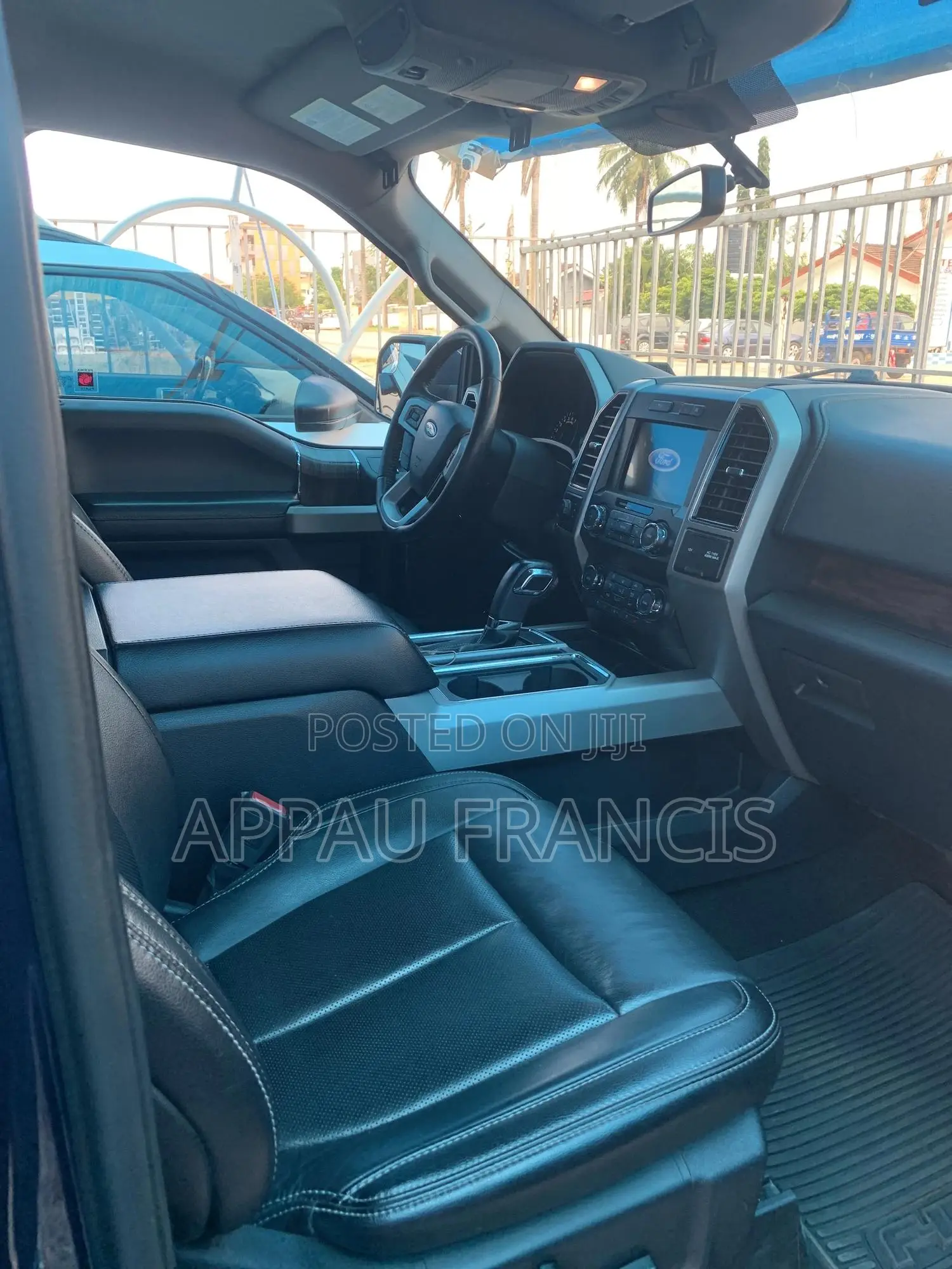 Ford F-150 Lariat 4x4 SuperCrew Cab Styleside 5.5 ft. box 145 in. WB