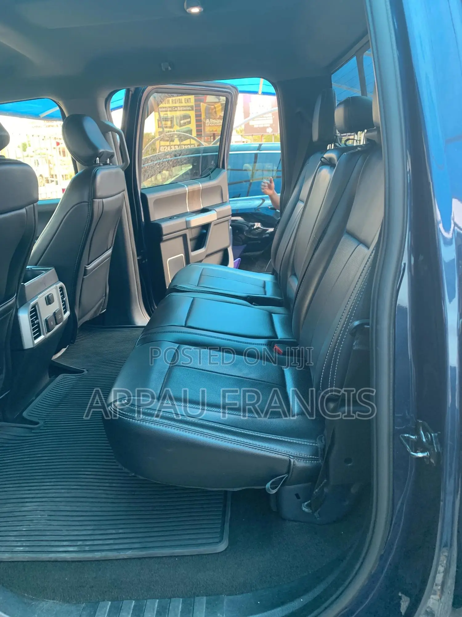 Ford F-150 Lariat 4x4 SuperCrew Cab Styleside 5.5 ft. box 145 in. WB
