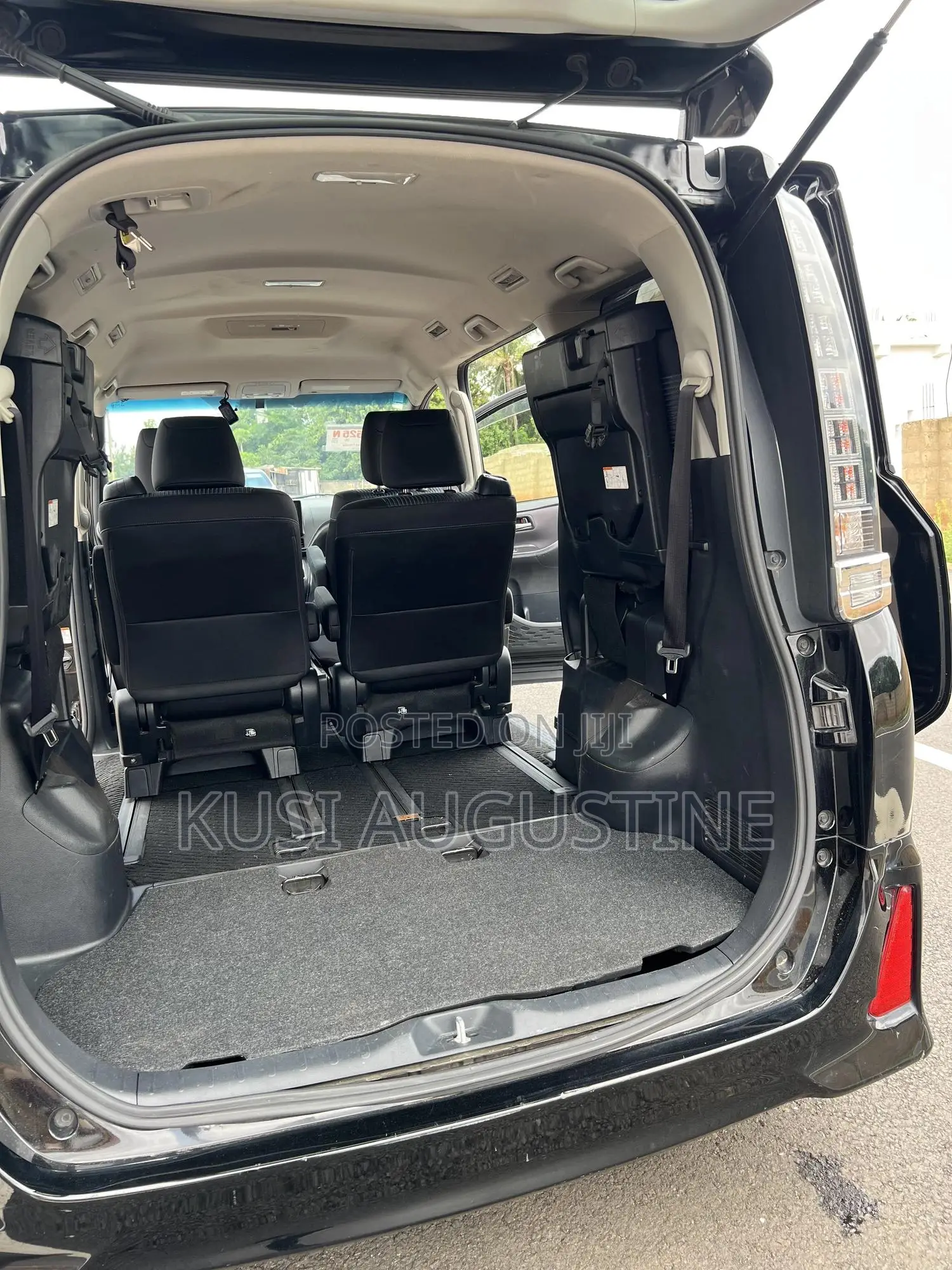 Toyota Voxy 2016 Black