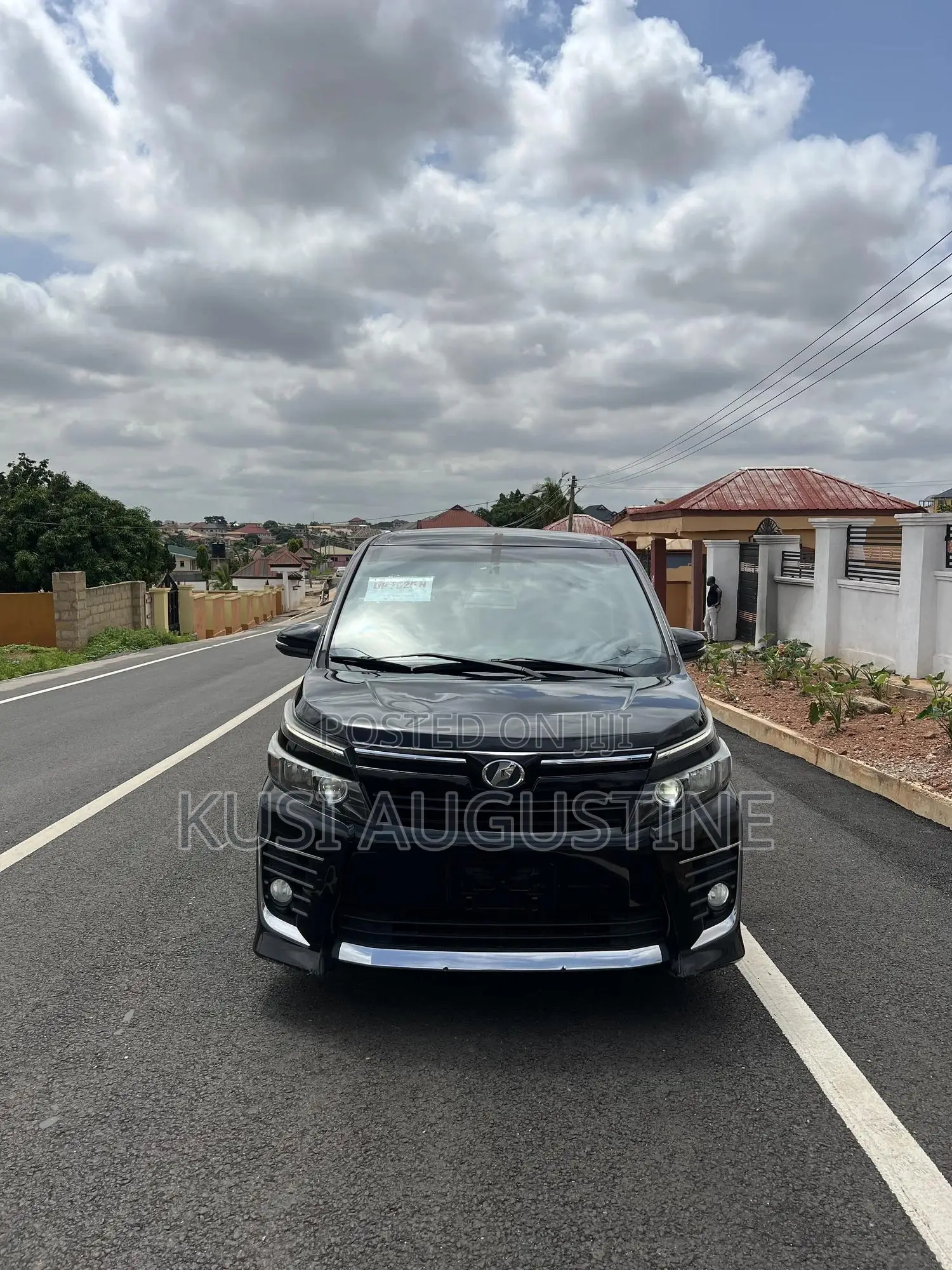 Toyota Voxy 2016 Black