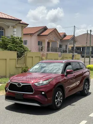Toyota Highlander XLE 2021 Red
