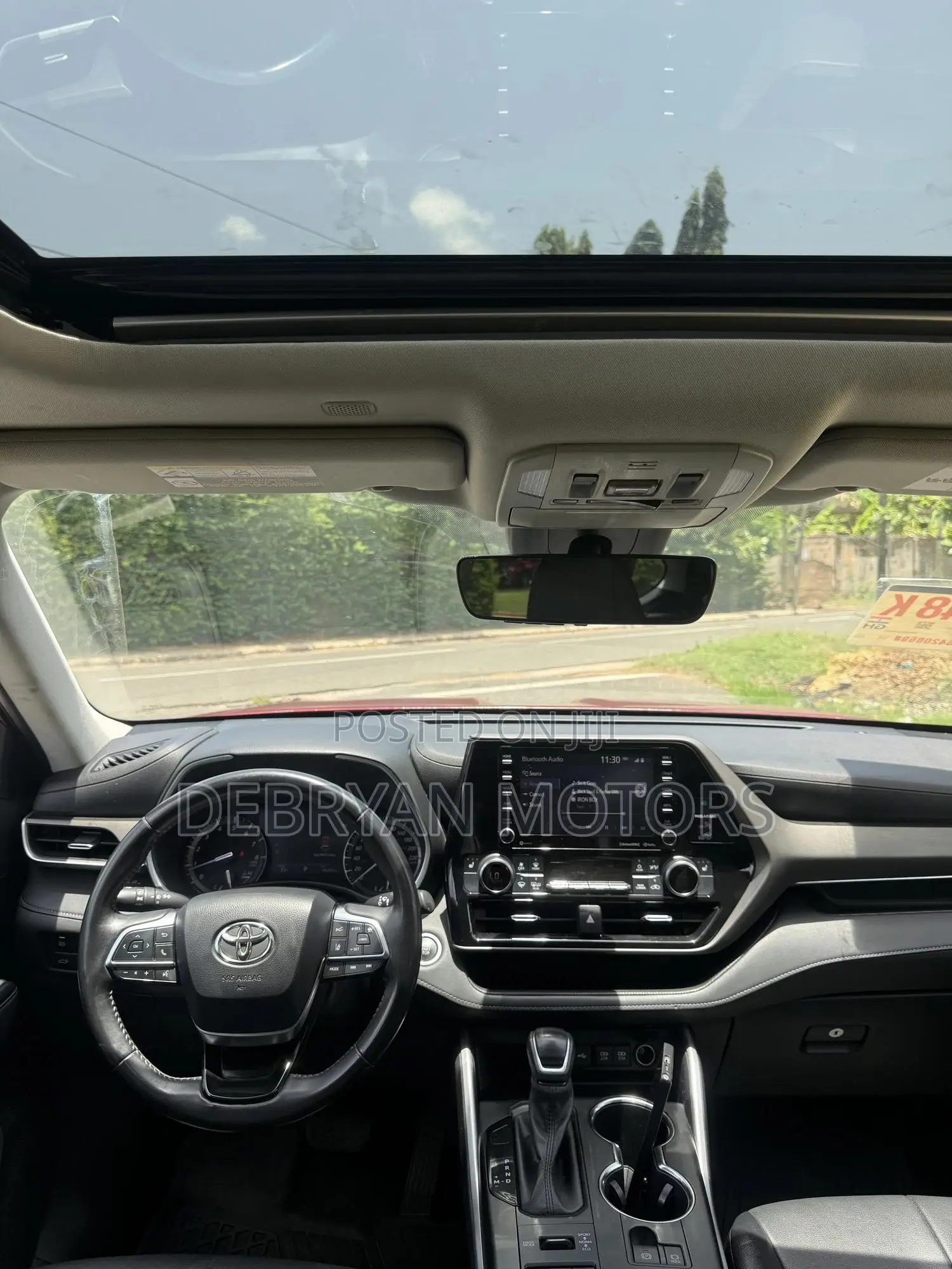 Toyota Highlander XLE 2021 Red