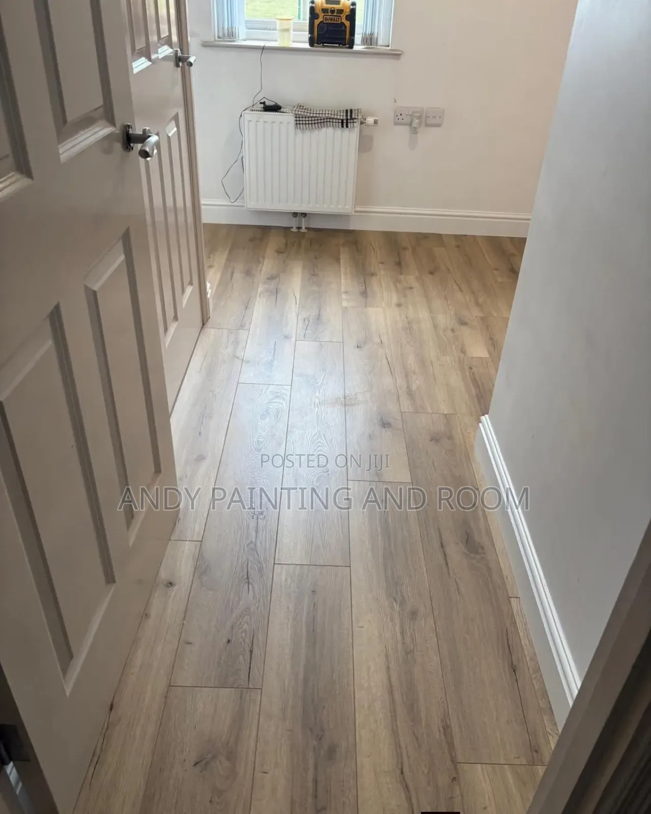 Vinyl Tiles Installation
