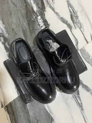 Black Chunky Shoe