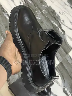 Black Chunky Shoe
