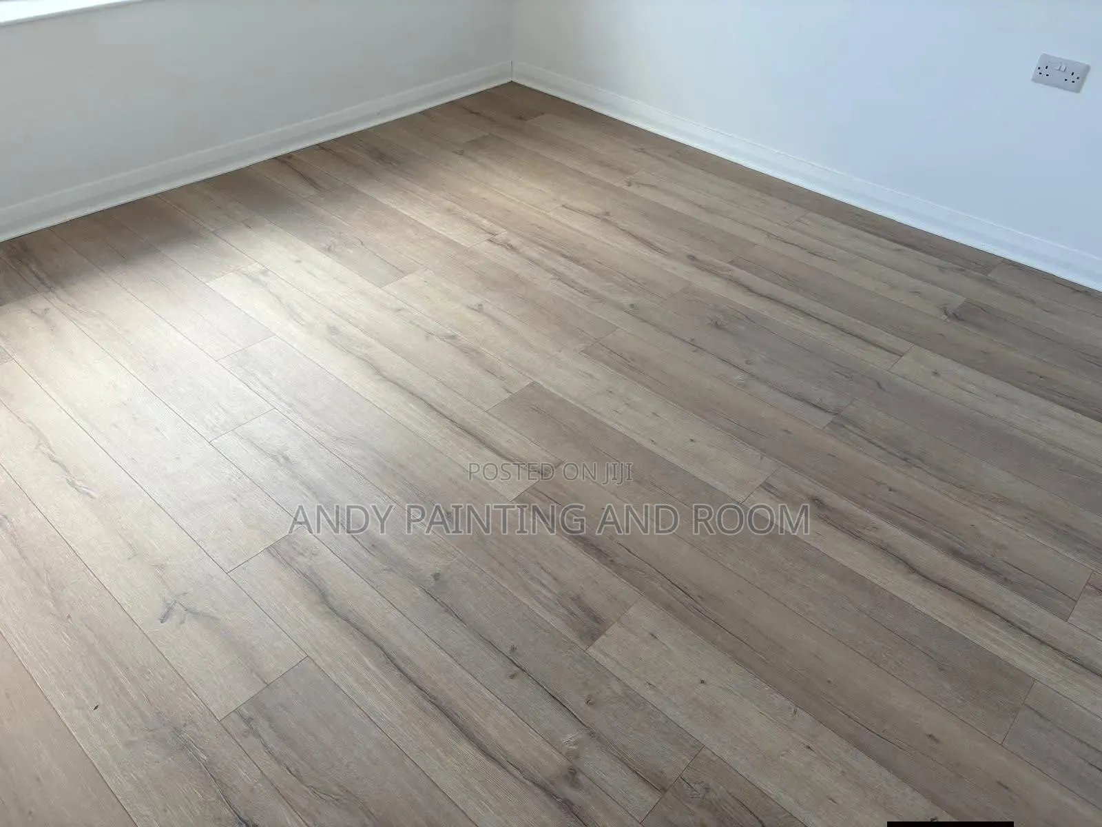 Stylish Installation of Vinyl Tiles
