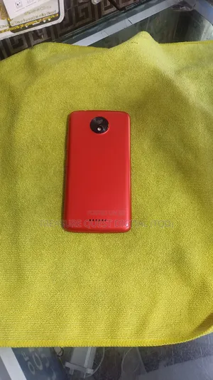 Motorola Moto C 16 GB Red