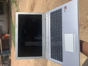 Laptop Lenovo Ideapad 3 8GB AMD A10 SSD 250GB