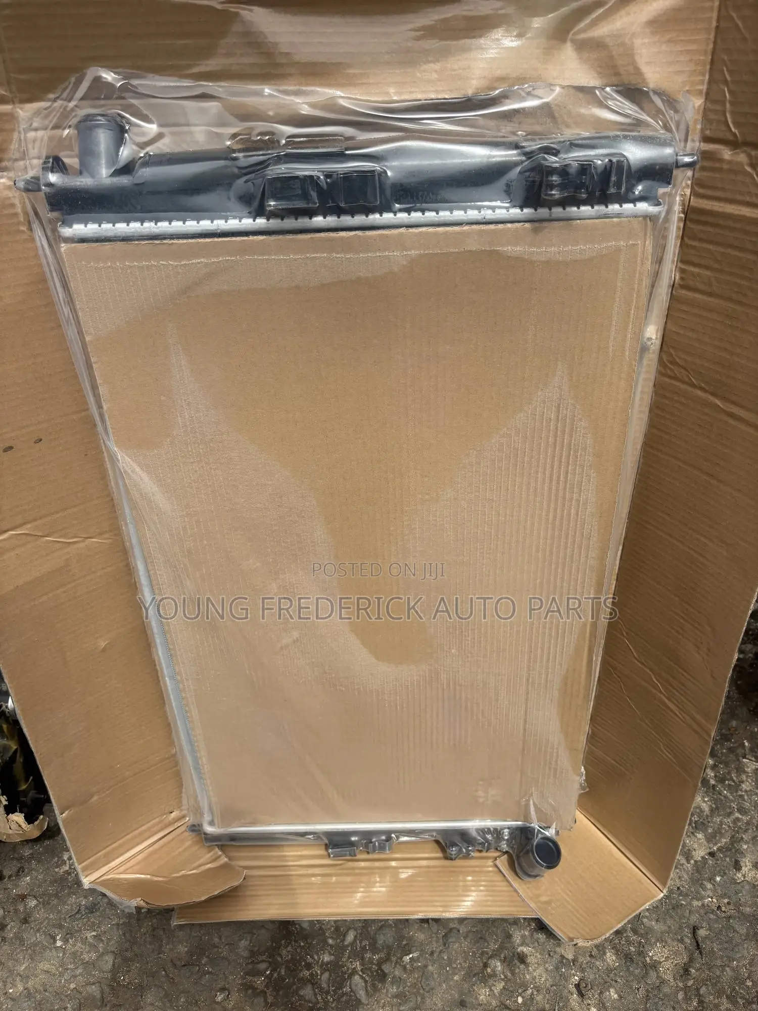 Mitsubishi Outlander Asx 2015 2016 2017 Radiator/Tank