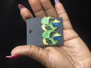 Emerald Muse Leaf Stud