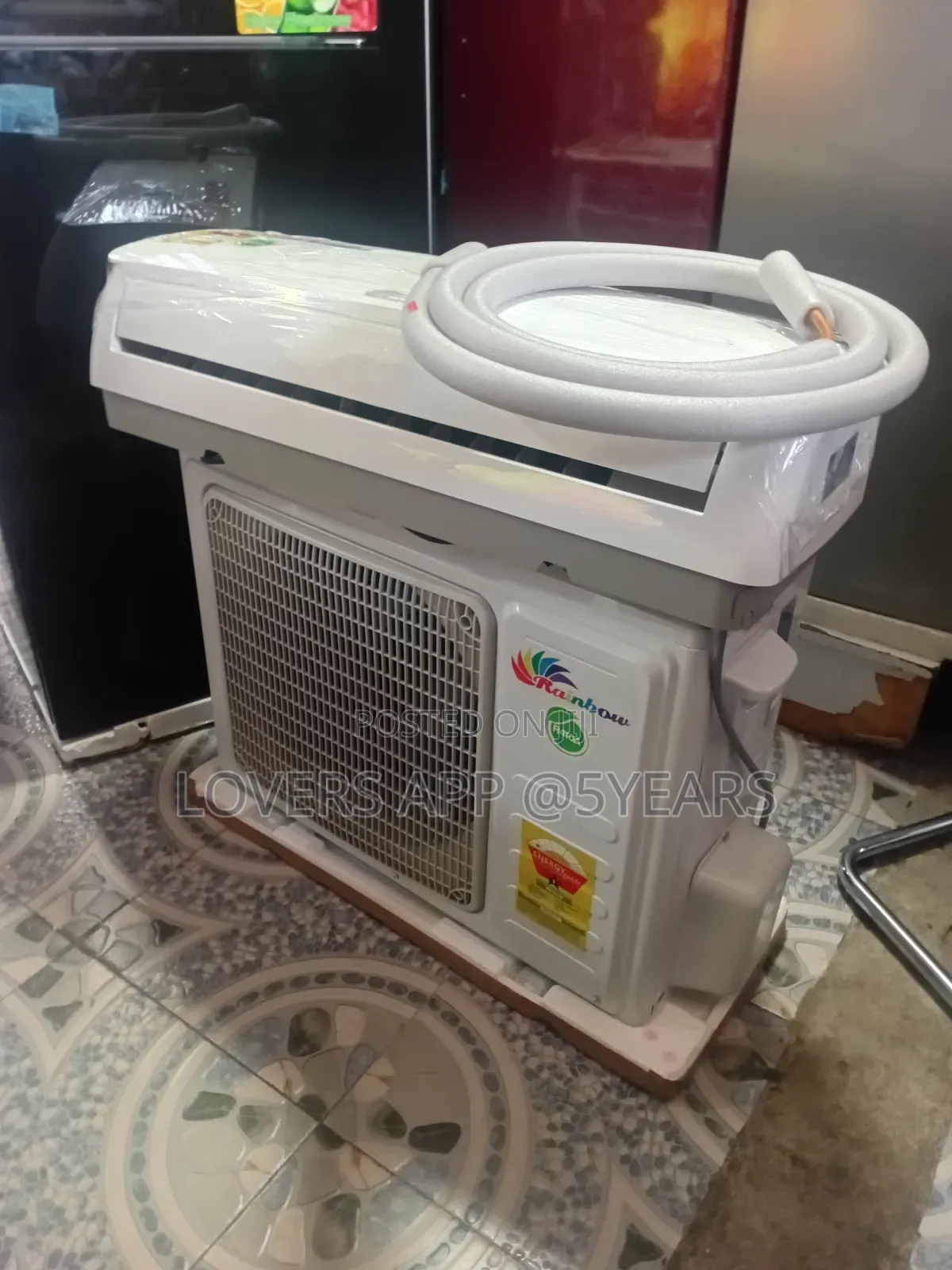 Rainbow 1.5hp White Window Air Conditioner With R410 Refrigerant.