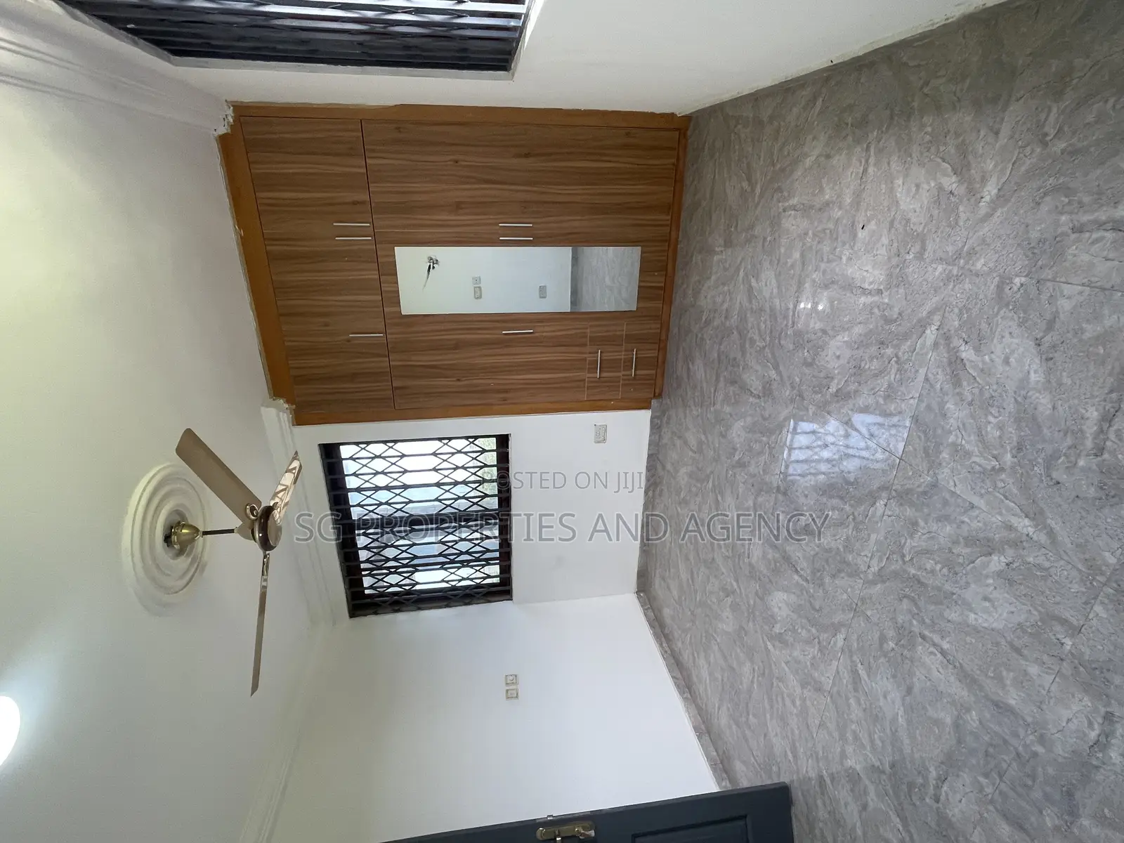 2bdrm Apartment in Lashibi, Sakumono for rent