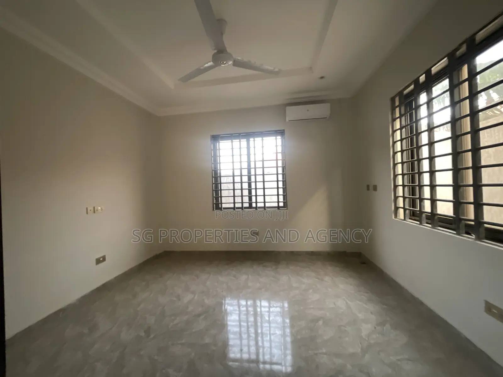 2bdrm Apartment in Lashibi, Sakumono for rent