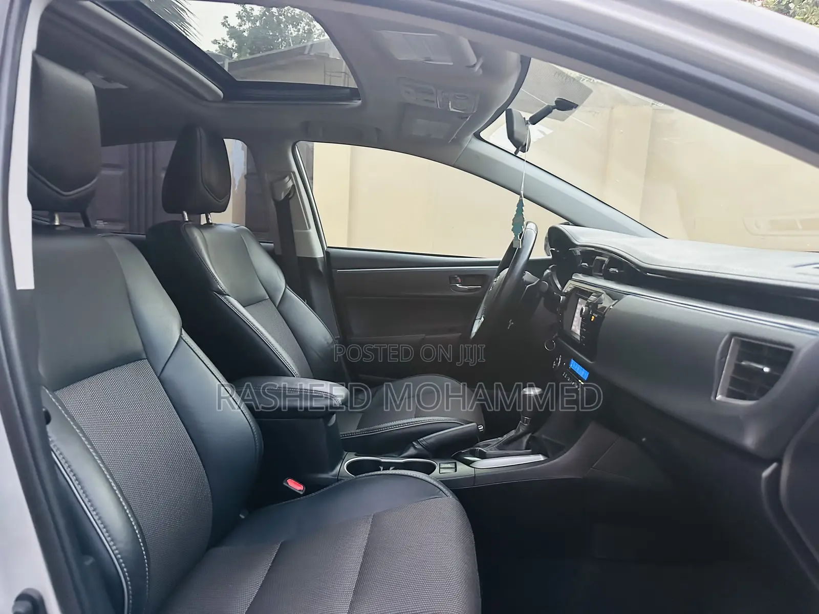 Toyota Corolla S 4dr Sedan (1.8L 4cyl CVT) 2015 Silver