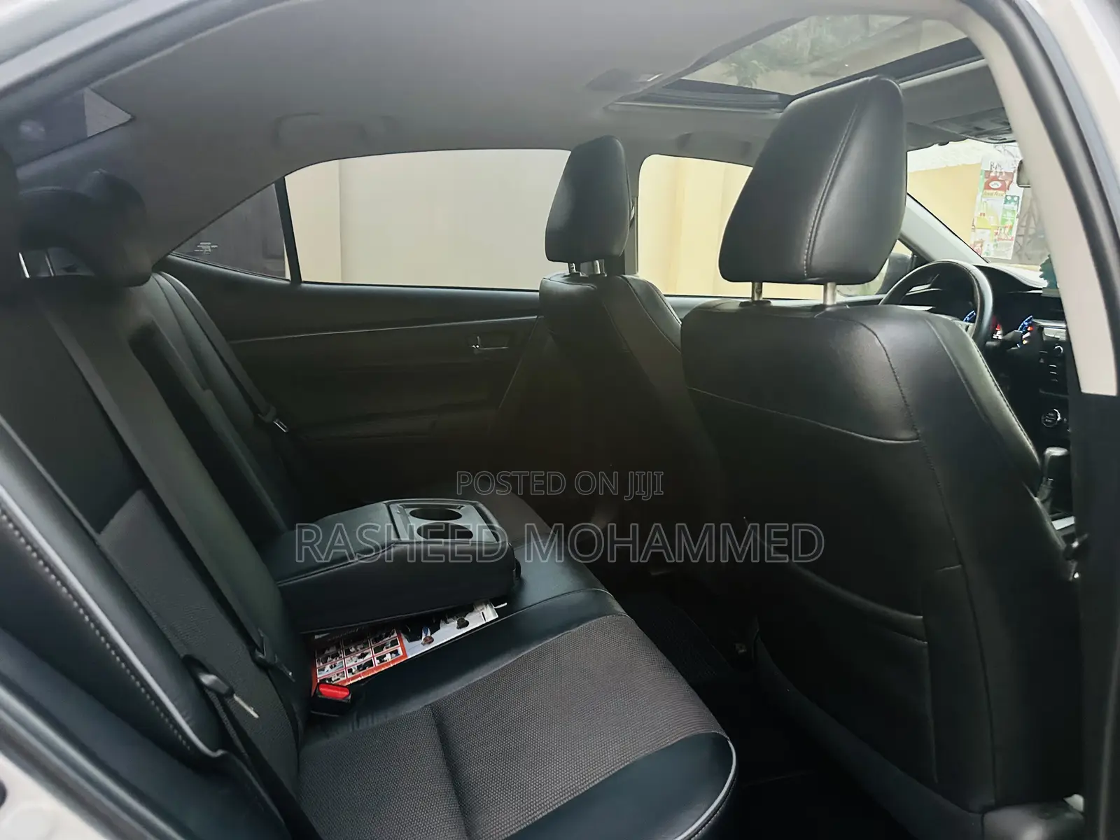 Toyota Corolla S 4dr Sedan (1.8L 4cyl CVT) 2015 Silver