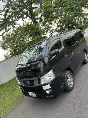 Nissan Caravan (Urvan) 2017 Brown
