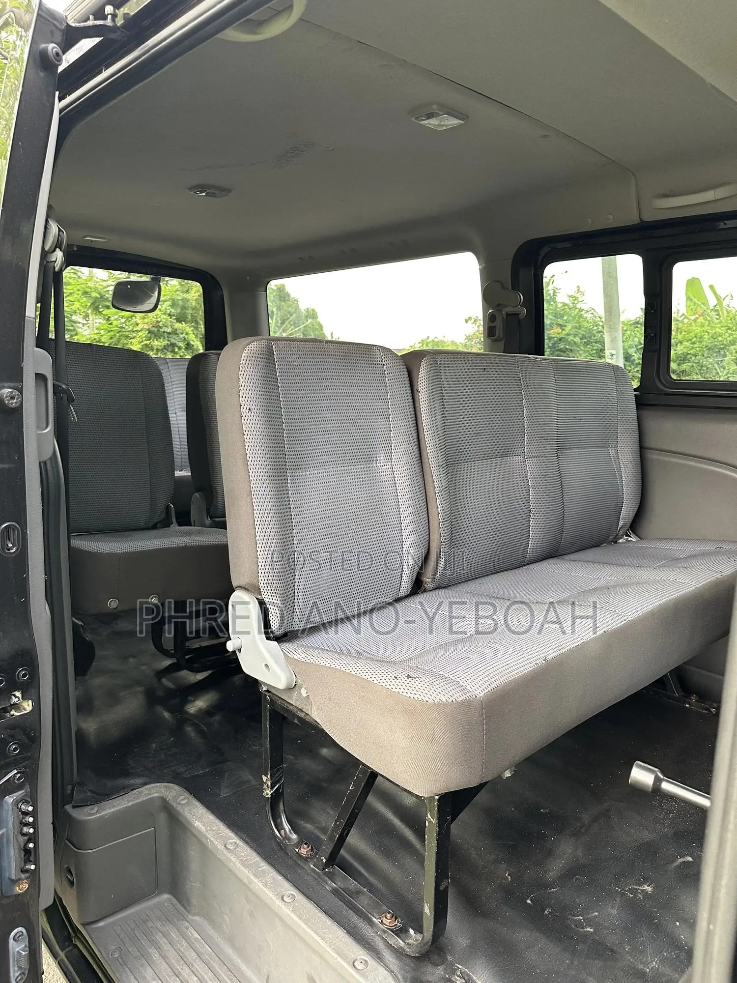 Nissan Caravan (Urvan) 2017 Brown