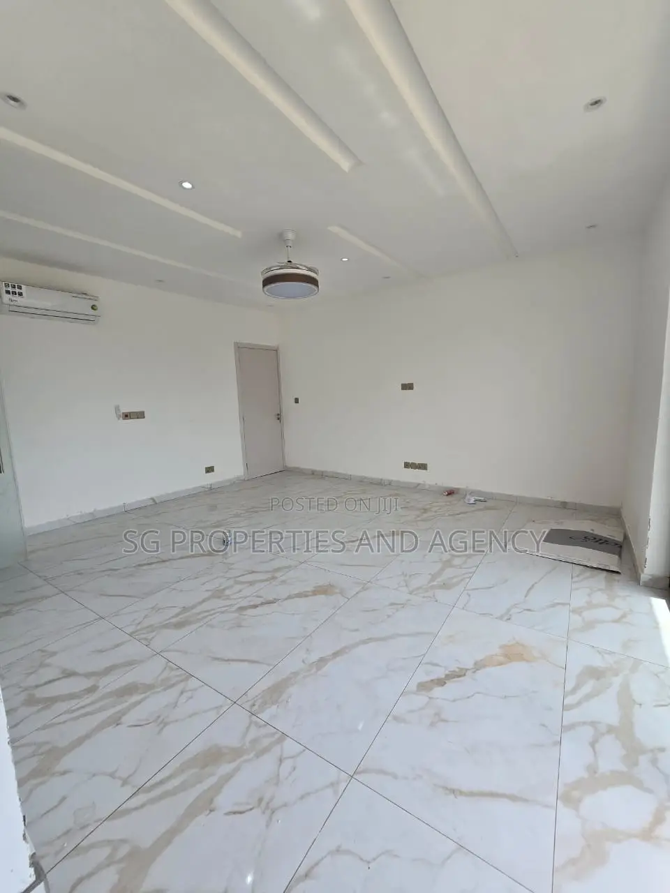 2bdrm Townhouse / Terrace in Lashibi, Sakumono for rent