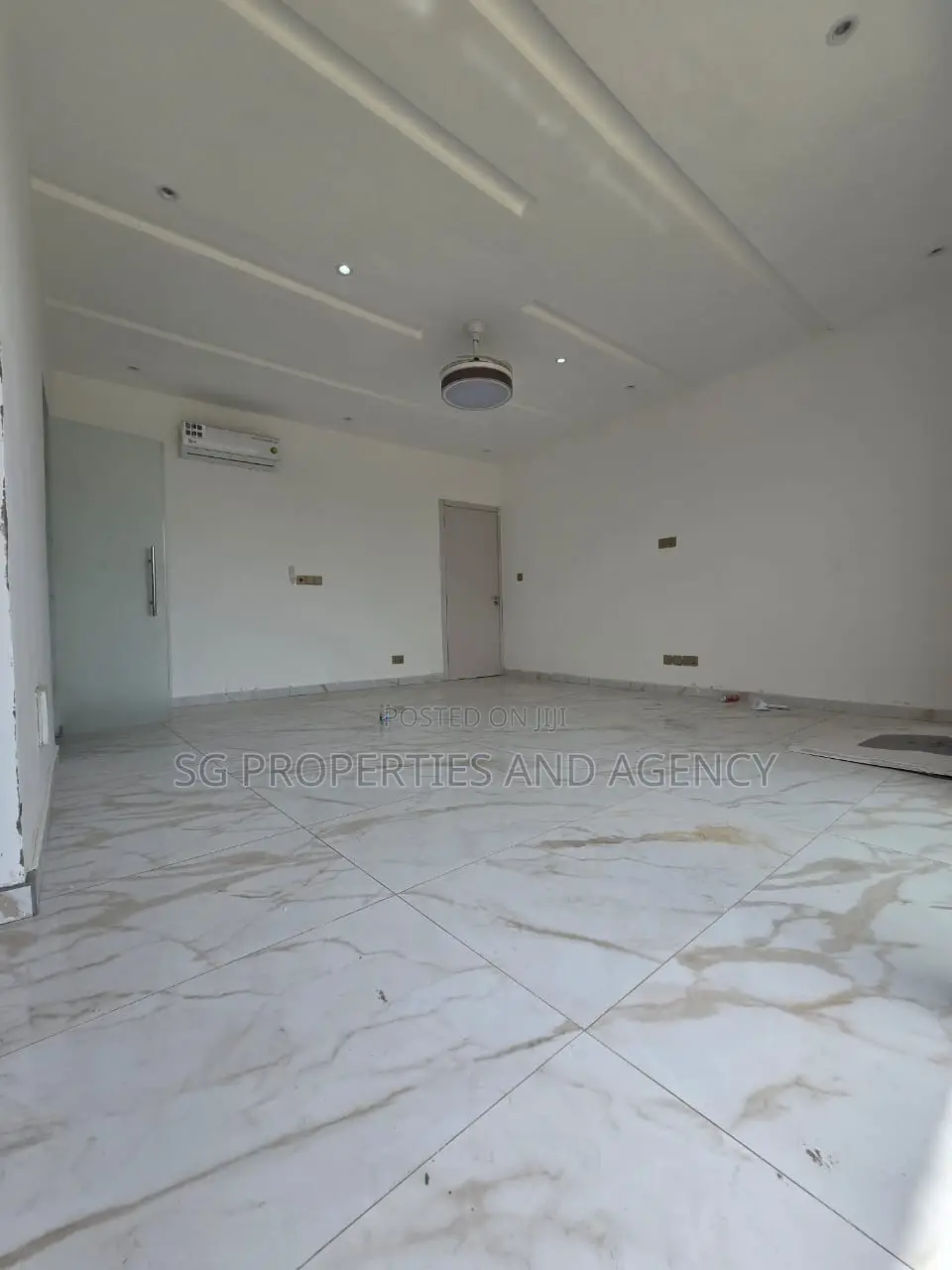2bdrm Townhouse / Terrace in Lashibi, Sakumono for rent