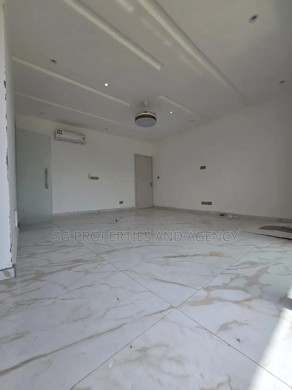 2bdrm Townhouse / Terrace in Lashibi, Sakumono for rent