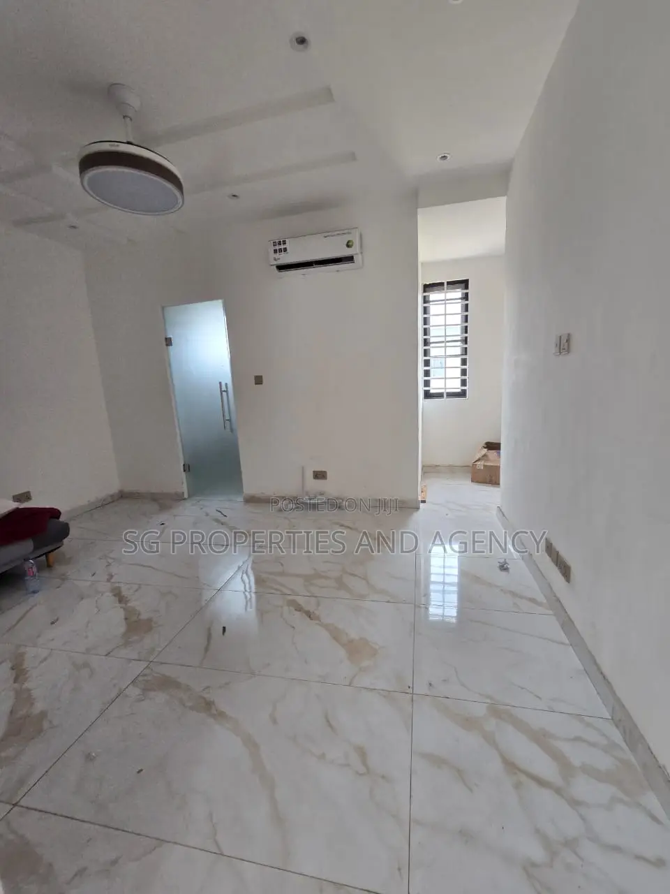 2bdrm Townhouse / Terrace in Lashibi, Sakumono for rent