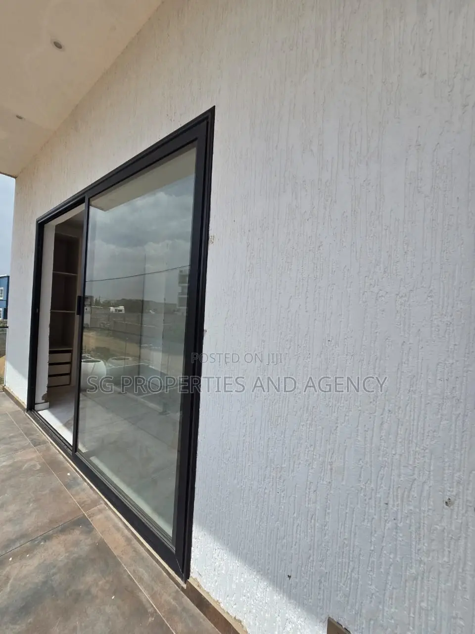 2bdrm Townhouse / Terrace in Lashibi, Sakumono for rent