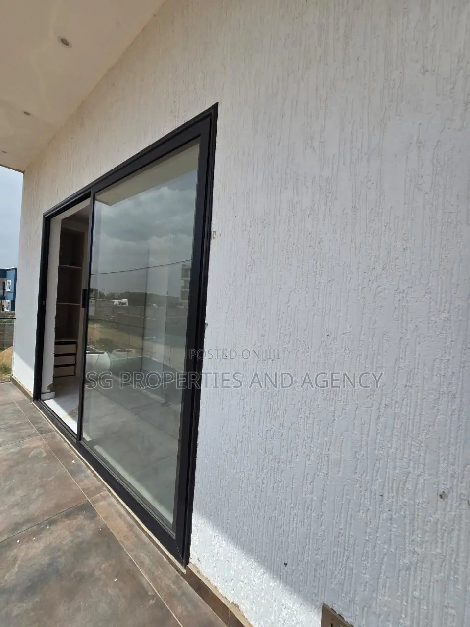 2bdrm Townhouse / Terrace in Lashibi, Sakumono for rent