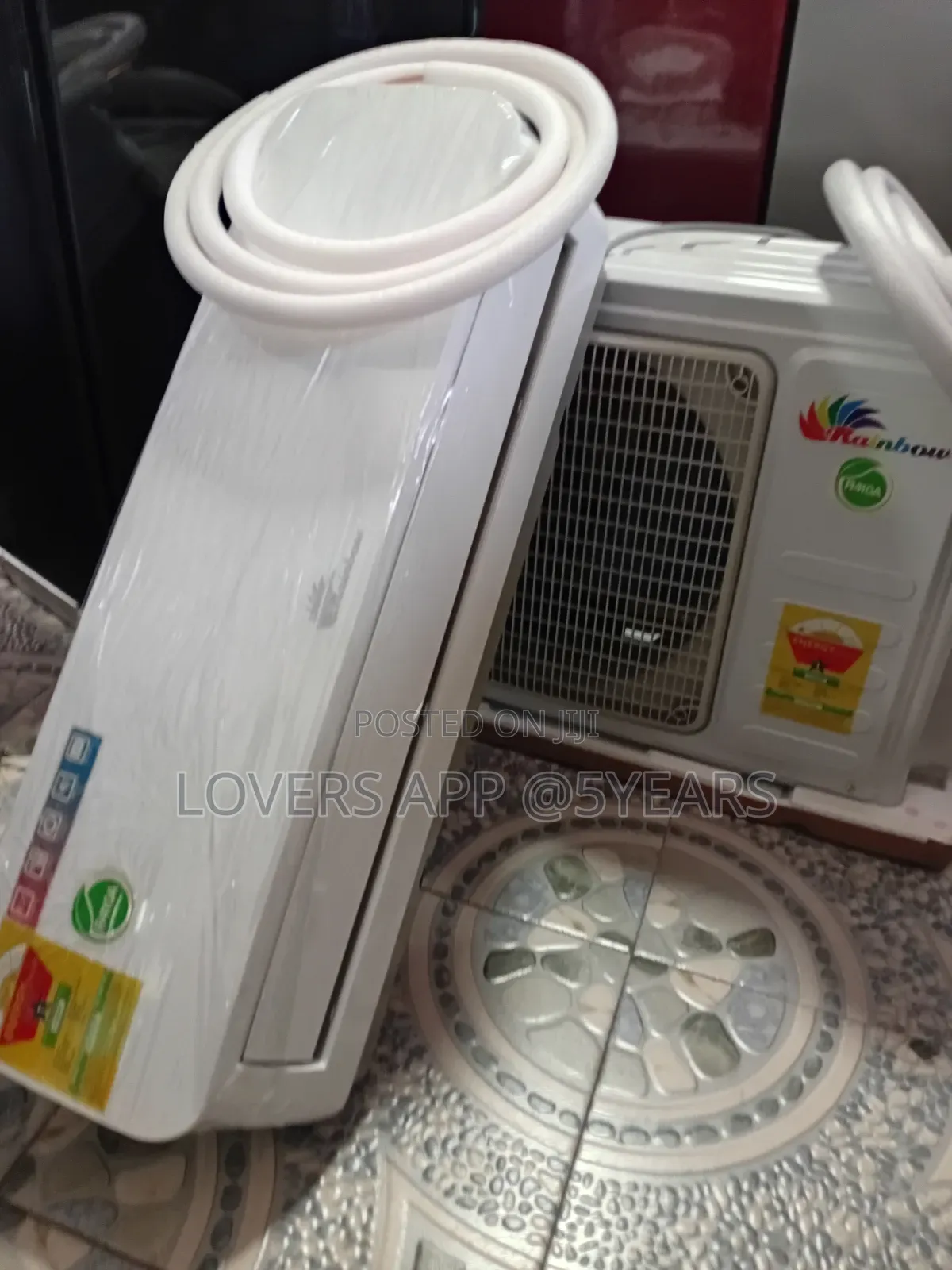 Rainbow 1.5hp Arctic White Air Conditioner -Window Type