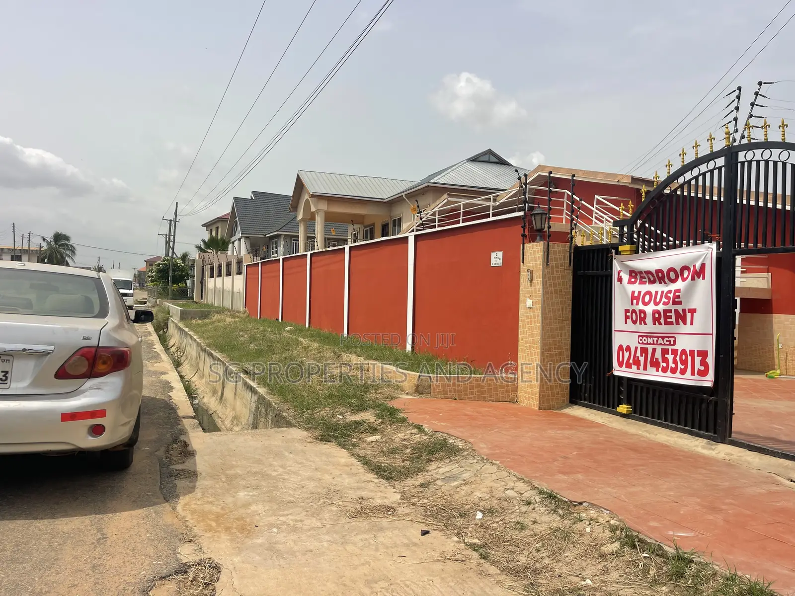 4bdrm House in Batsonaa, Baatsona Total for rent
