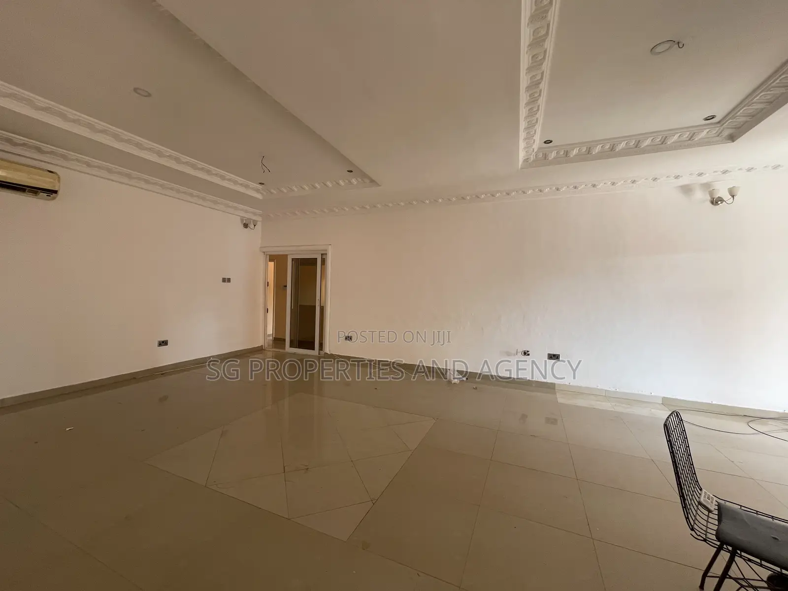 4bdrm House in Batsonaa, Baatsona Total for rent
