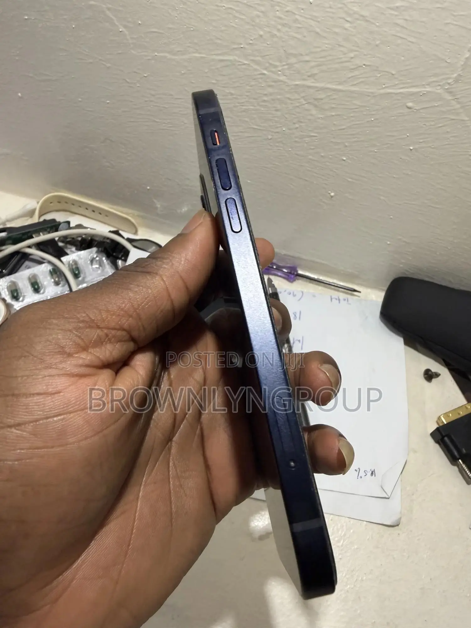 Apple iPhone 12 64 GB Black