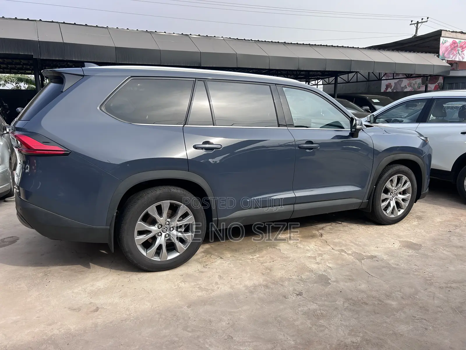Toyota Grand Highlander Hybrid 2025 Blue