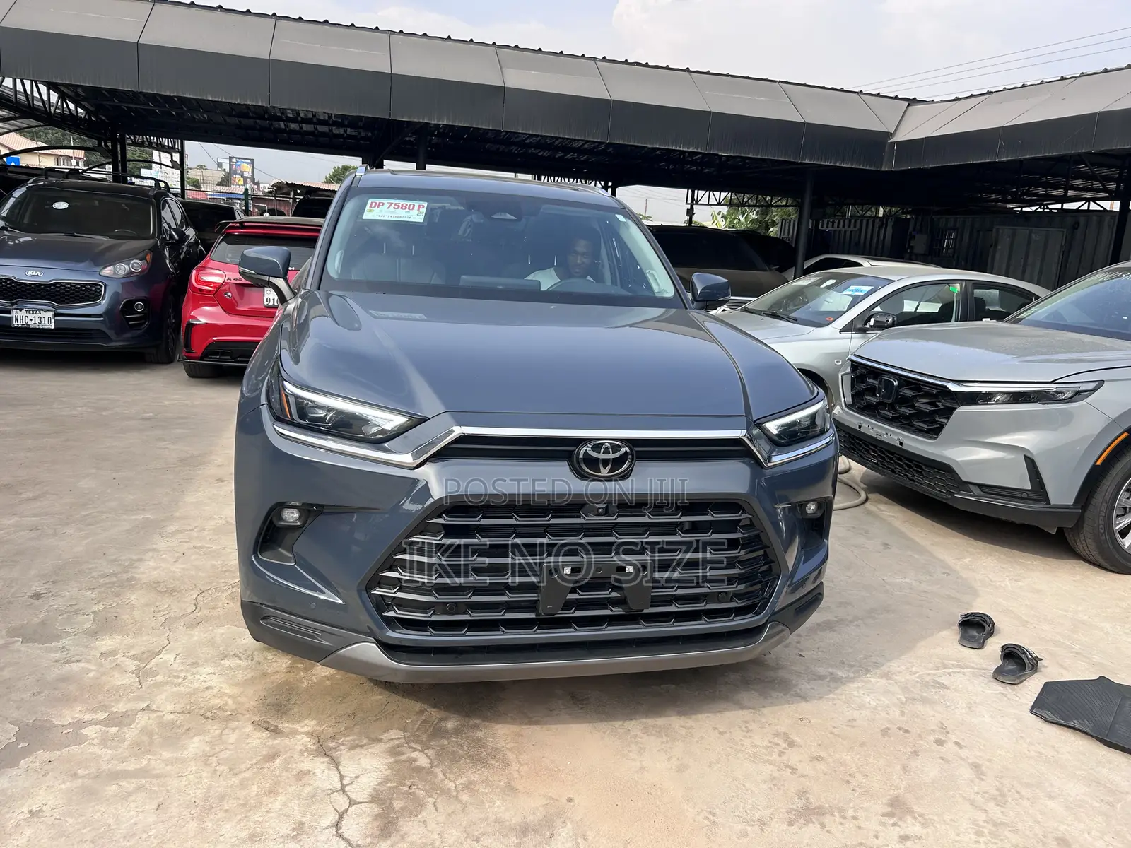 Toyota Grand Highlander Hybrid 2025 Blue