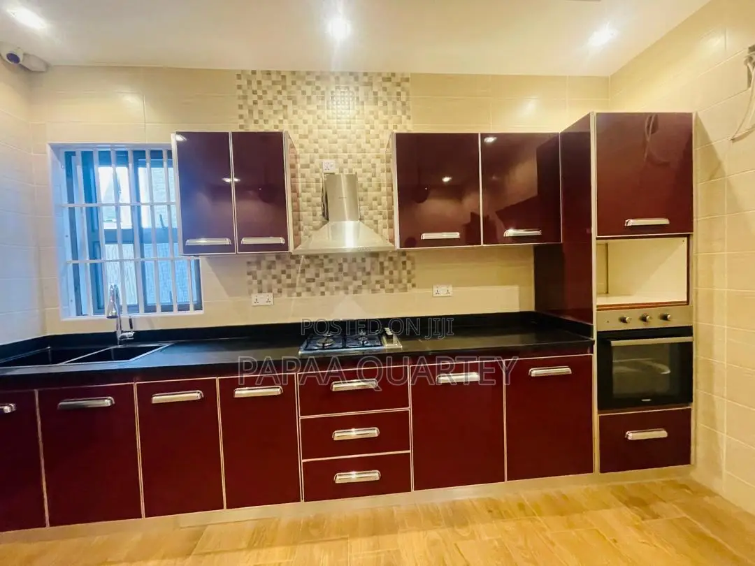 4bdrm House in East Legon for sale