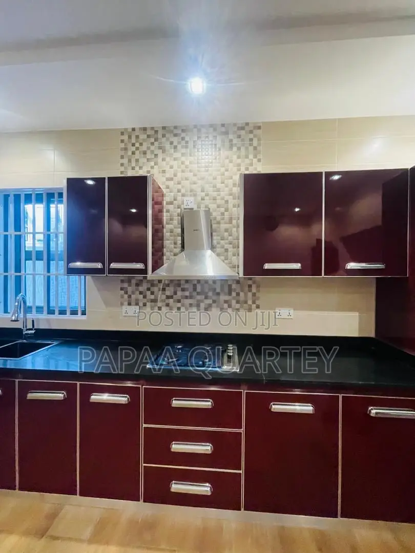 4bdrm House in East Legon for sale
