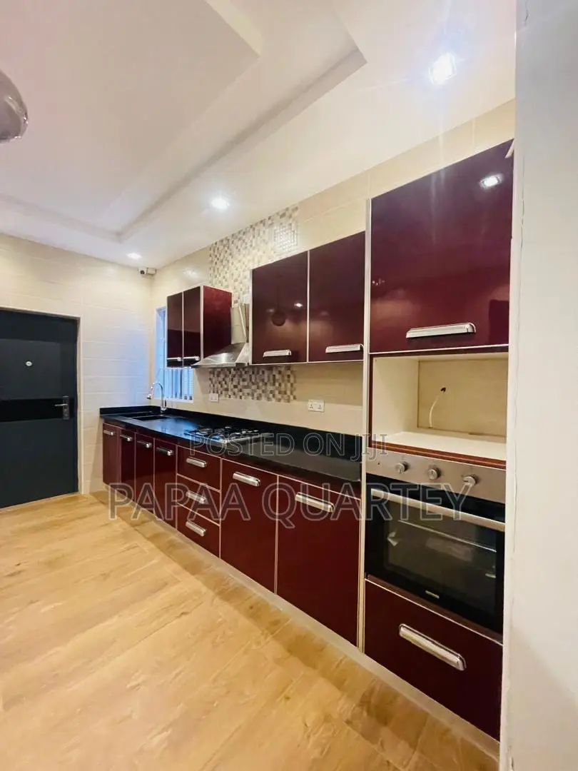 4bdrm House in East Legon for sale