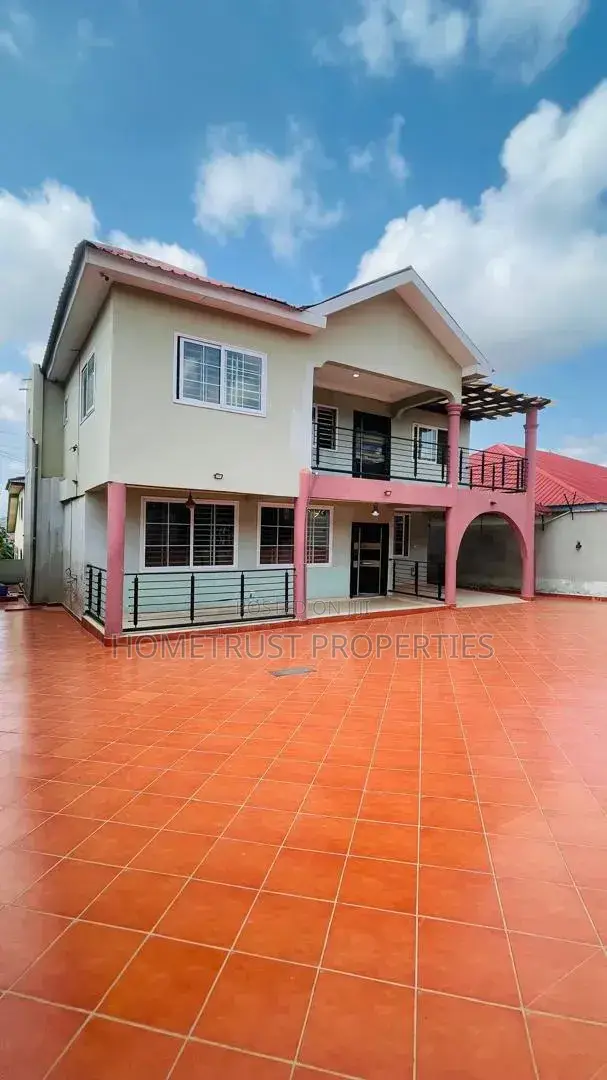 5bdrm Duplex in Pokuase Acp for rent