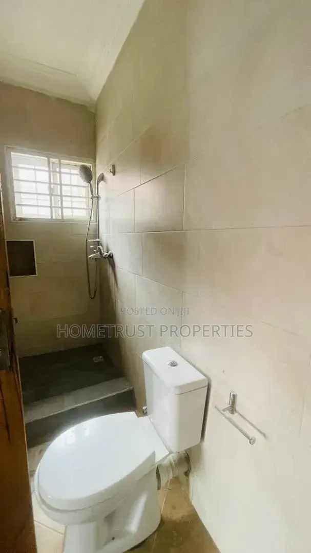 5bdrm Duplex in Pokuase Acp for rent