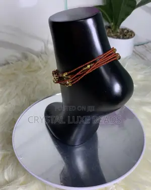 Dainty Glow Anklet