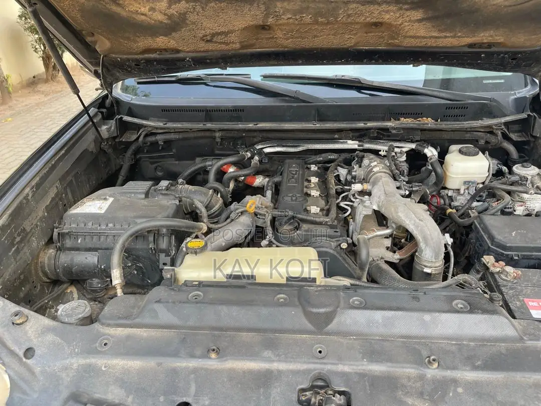 Toyota Land Cruiser Prado 2.7 i 2013 Black