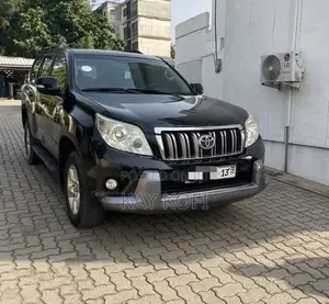 Toyota Land Cruiser Prado 2.7 i 2013 Black