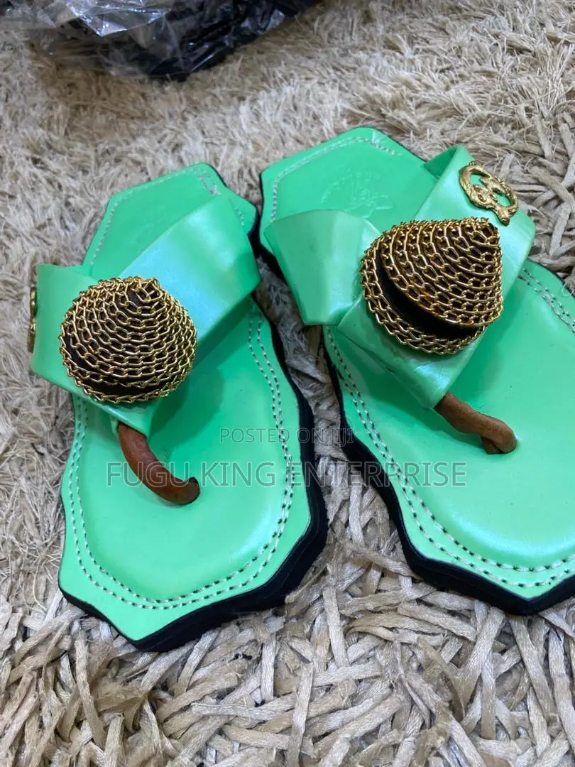 Ahenema Slippers